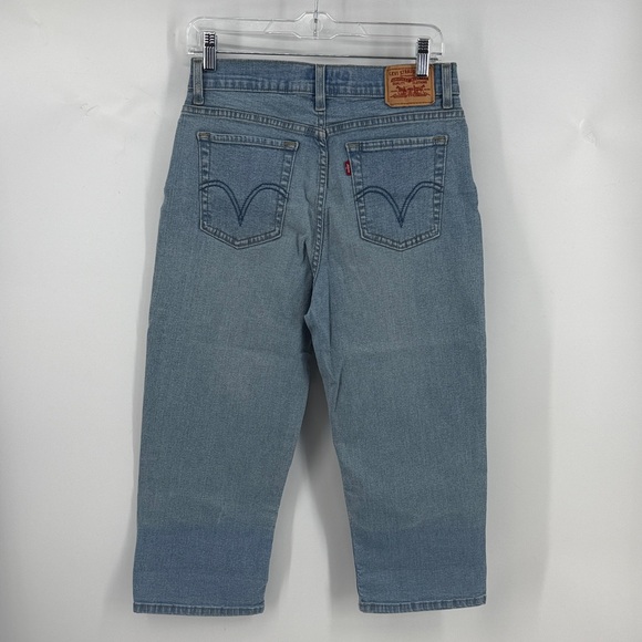 LEVIS Blue Jeans - Picture 3 of 3
